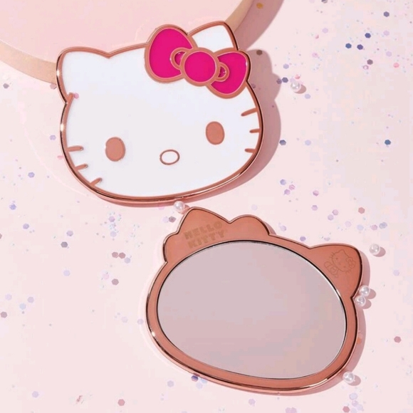Hello Kitty-shaped Compact Mirror - Picture 3 of 3
